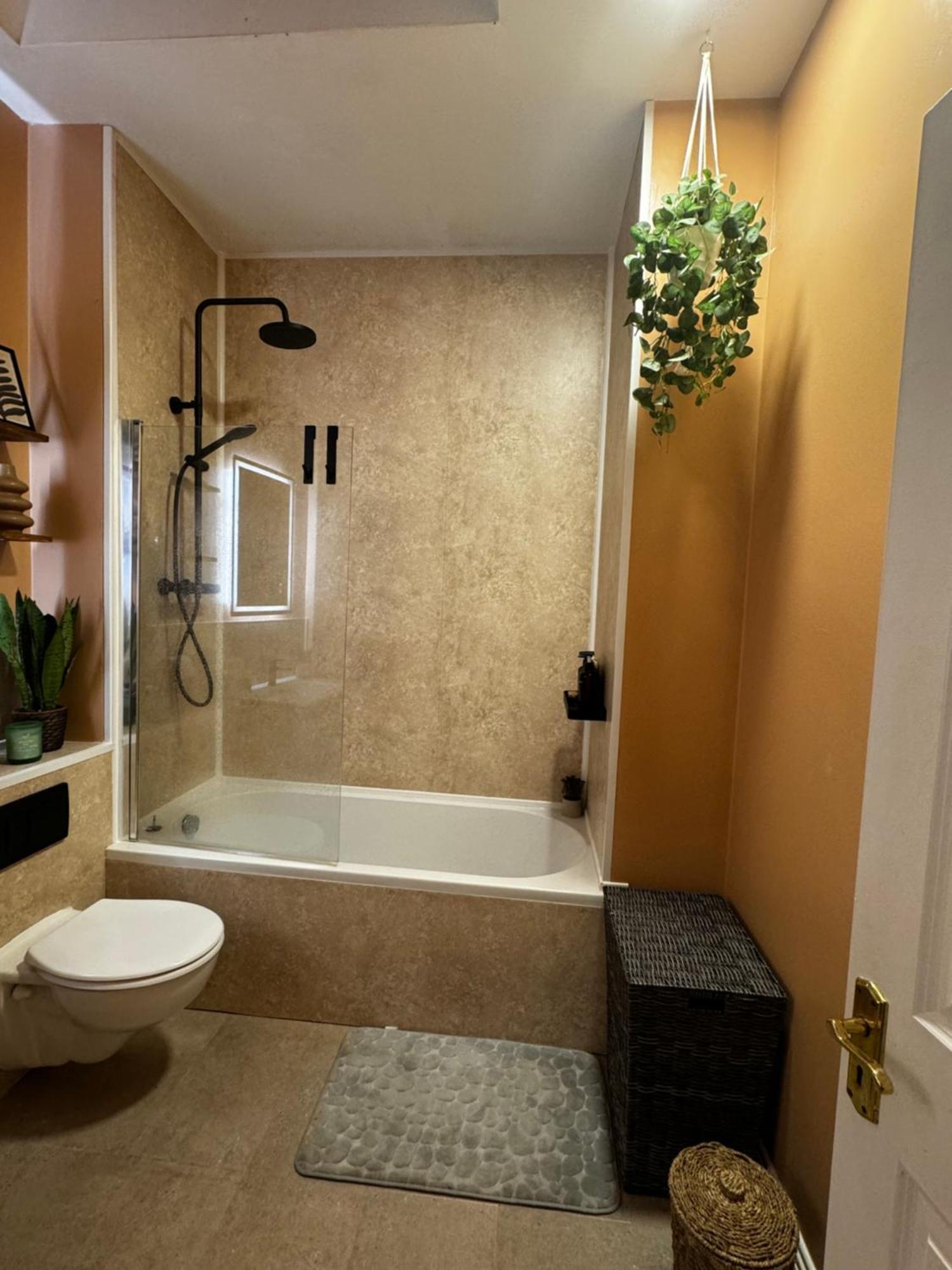 Finnstown Hall- Private Room In Shared Apartment With The Host ダブリン エクステリア 写真